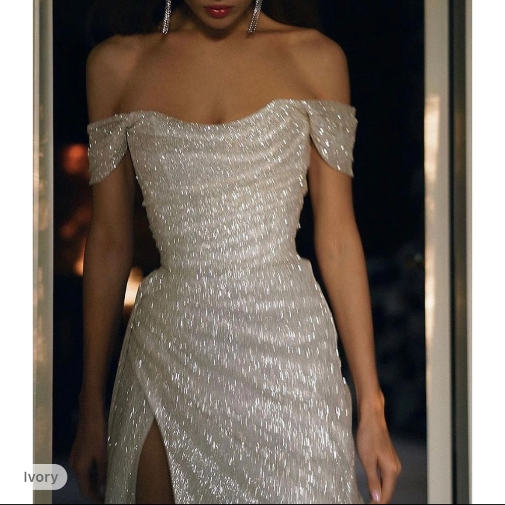 NWT!! Beautiful Ivory Sequin Prom/Formal Dress Size 2